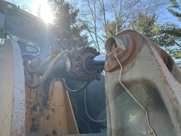 volvo-l250g-image-15