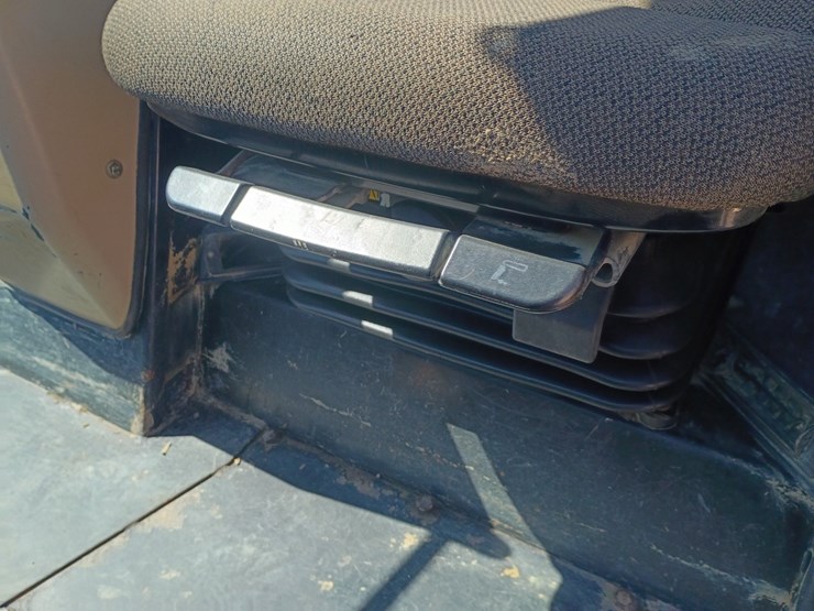 2001-caterpillar-963c-image-81