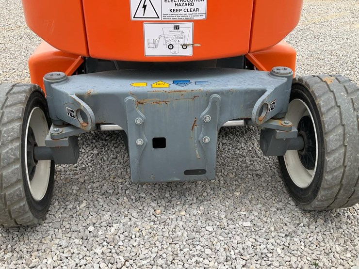 #308-•-2019-snorkel-46'-electric-articulated-boom-lift-image-24