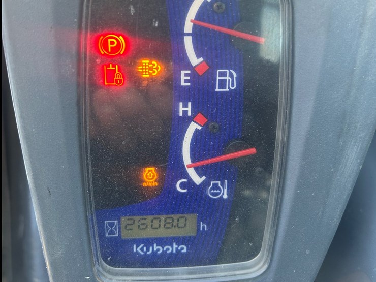 2018-kubota-ssv75-image-38