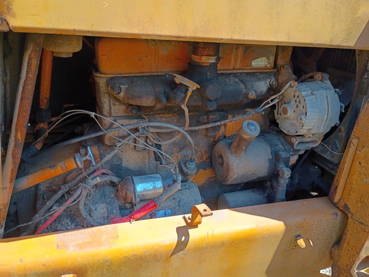 1979-case-586c-image-11