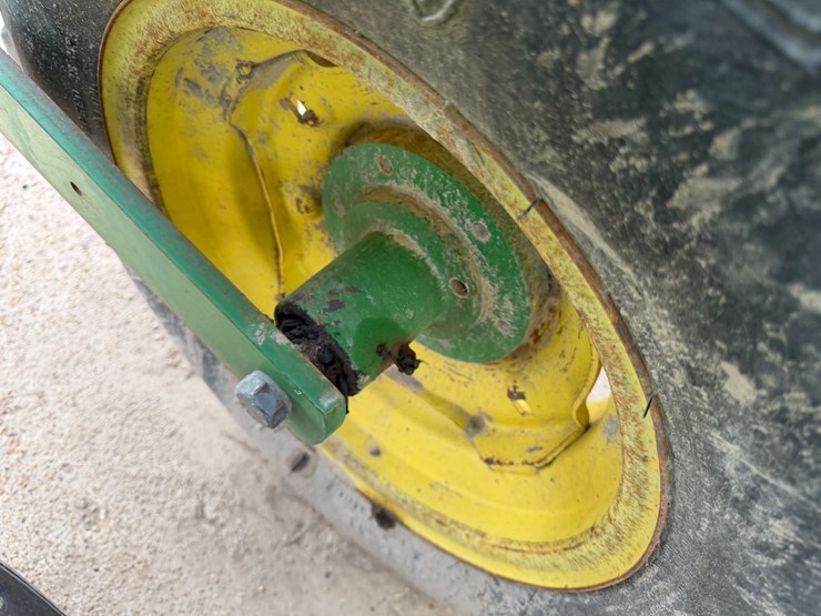 john-deere-1720-image-10