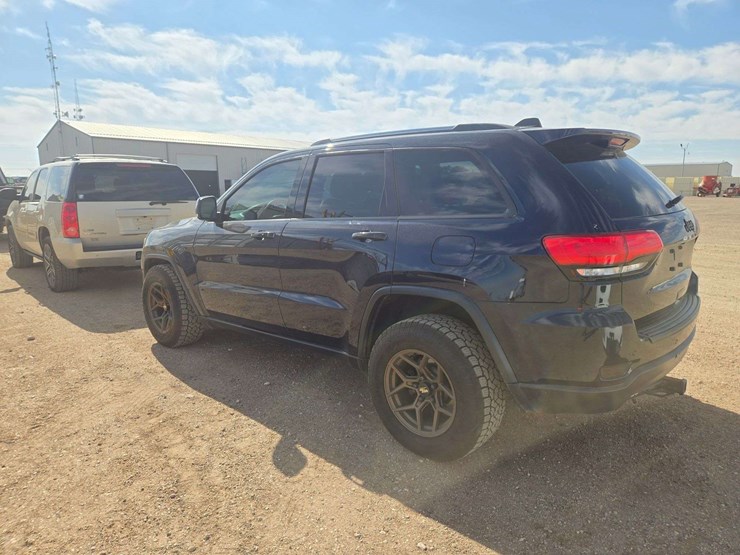 2018-jeep-grand-cherokee-limited-image-4