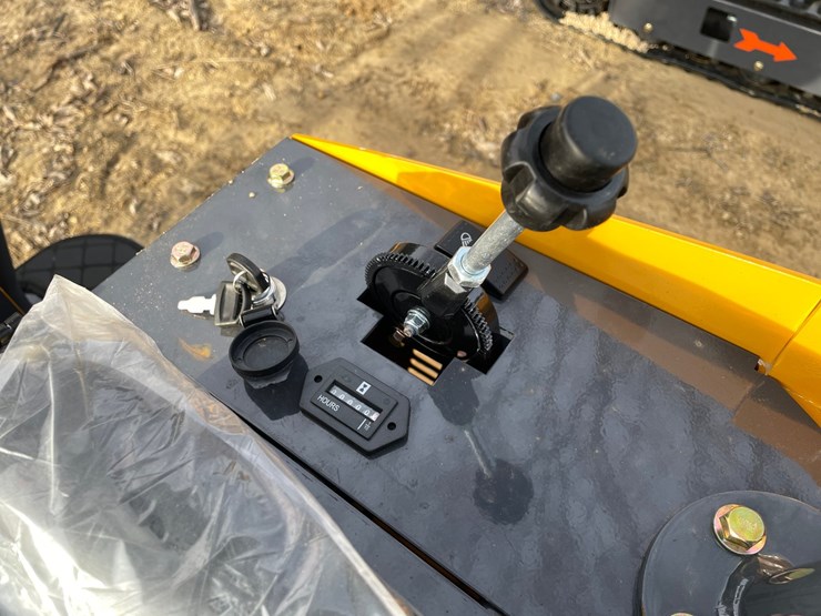 #1041-•-new-ats-rt12r-mini-excavator-image-12