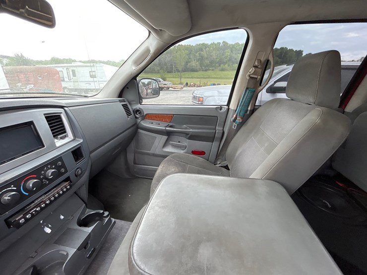 2006-dodge-ram-1500-image-11