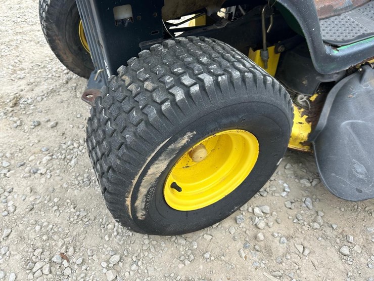 john-deere-100-image-8