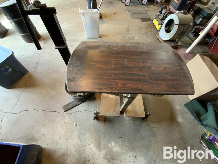 can-crusher-&-table-image-6