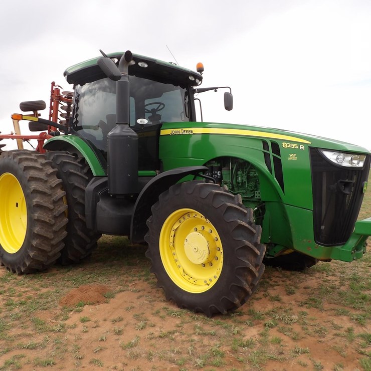 2012 JOHN DEERE 8235R