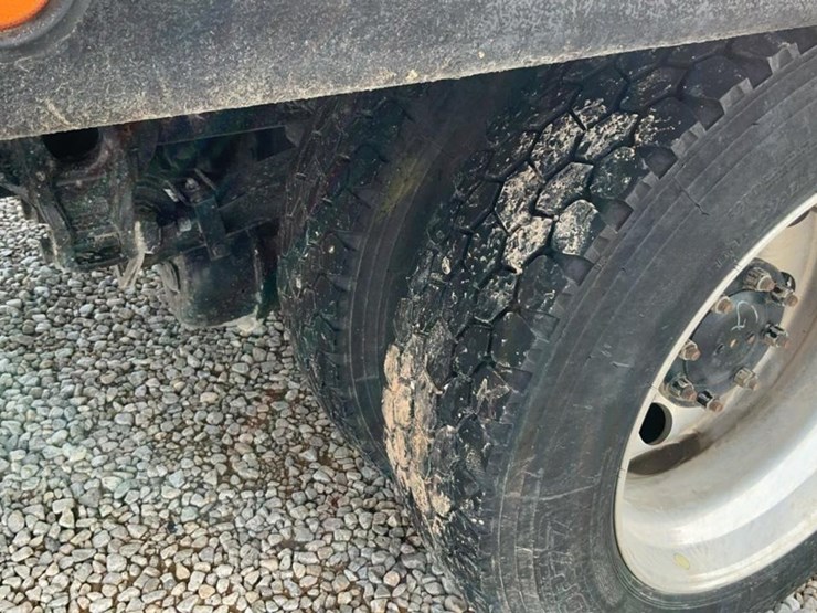 2021-peterbilt-337-image-81