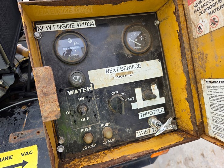 2019-massey-ferguson-8-image-23