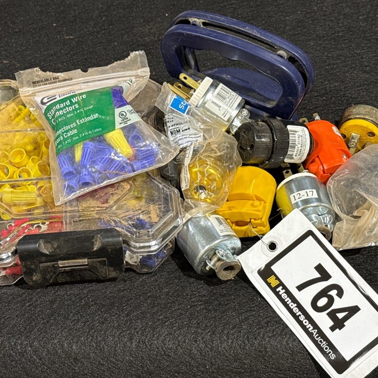 #764 • VARIOUS ELECTRICAL OUTLETS AND PLUGS