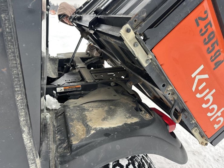 kubota-rtvx1140-image-31