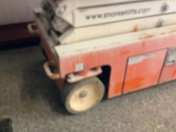 #428-•-2021-snorkel-19'-scissor-lift-image-19