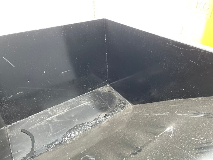 #2007-•-1.5-yard-skid-steer-mount-trash-hopper-image-8