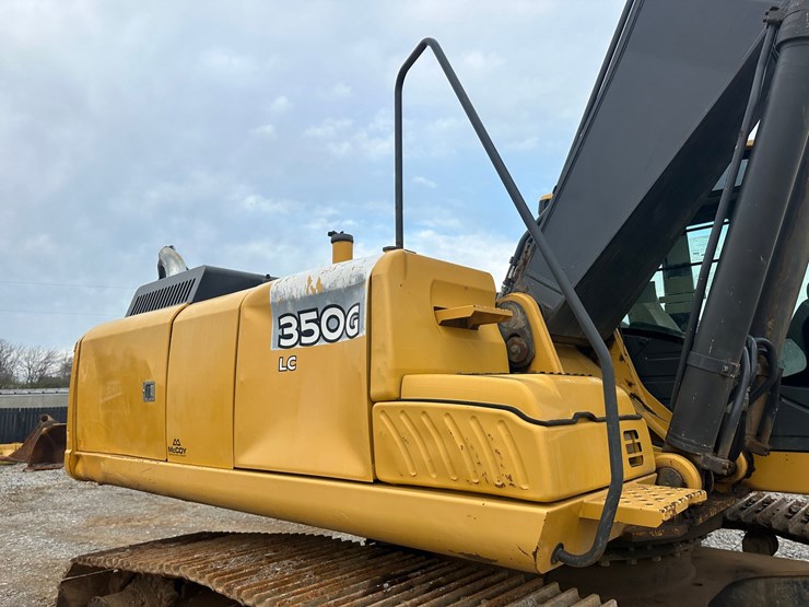 2013-deere-350g-lc-image-16