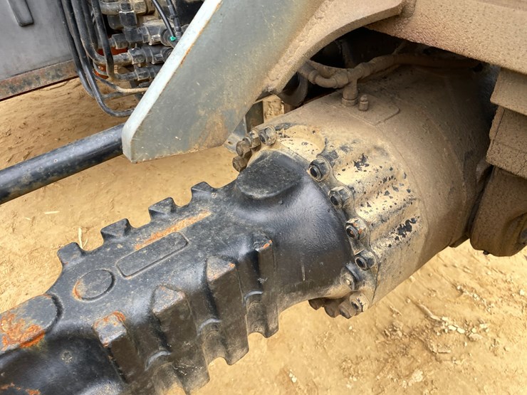 2005-jlg-g9-43a-image-48