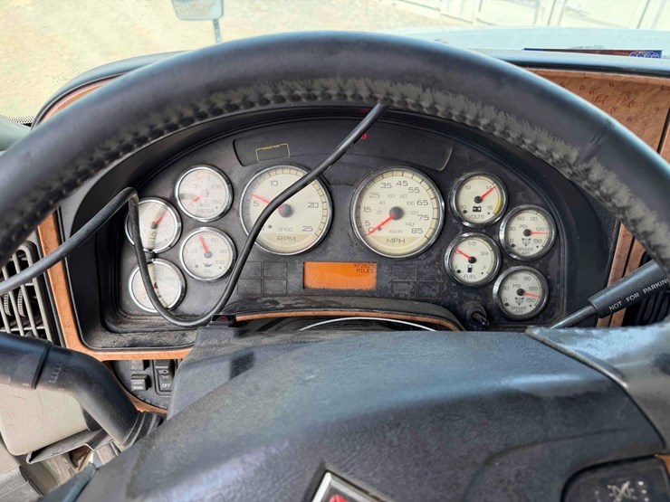 2015-international-prostar-image-23