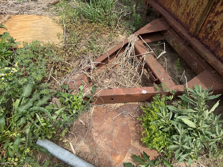 #45264-•-9'-utility-trailer-w/levee-spills-image-20