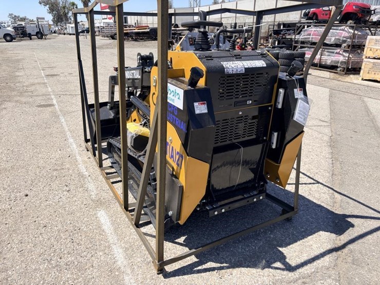 2026-agt-kkta27-skid-steer-loader-image-4