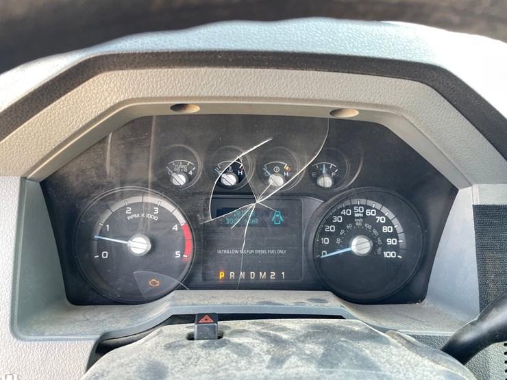 2011-ford-f550-image-57