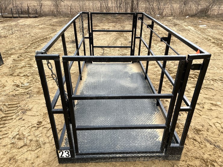 #7535-•-8'-work-platform-with-fork-pockets-image-6