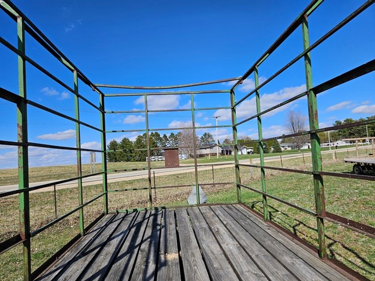 #535-•-8'x16'-bale-wagon-image-14