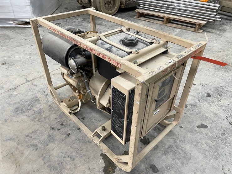 #7550-•-military-diesel-generator-image-9