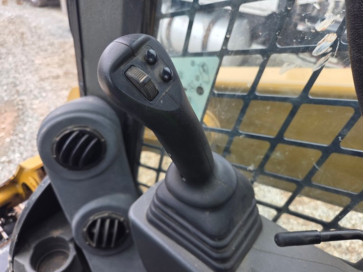 caterpillar-259d3-image-43