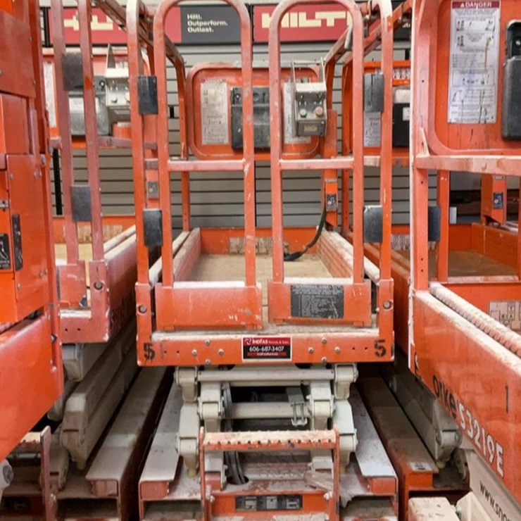 #412 • 2019 Snorkel 19' Scissor Lift