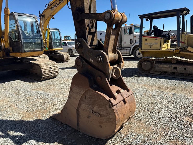 2009-deere-225-lc-image-13