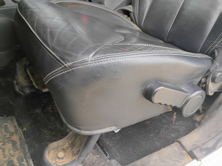 2015-jeep-wrangler-image-30