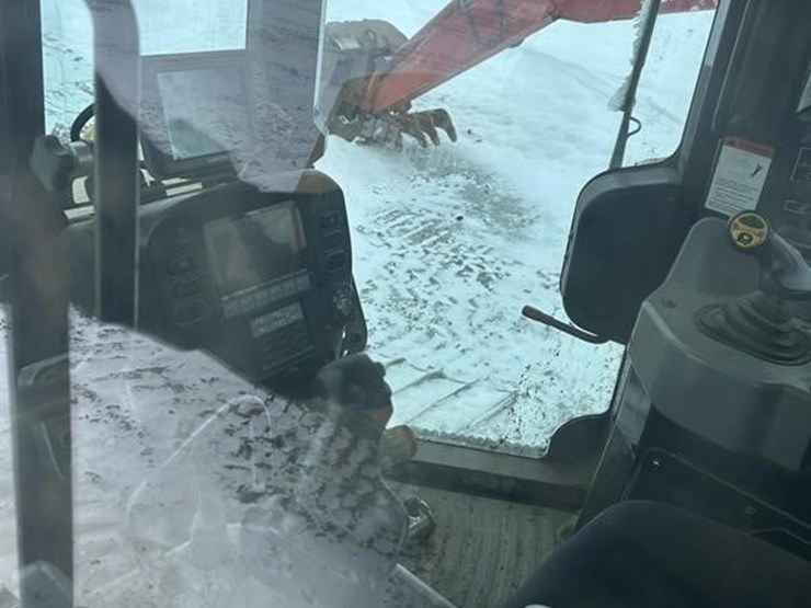 2017-komatsu-d61pxi-image-15