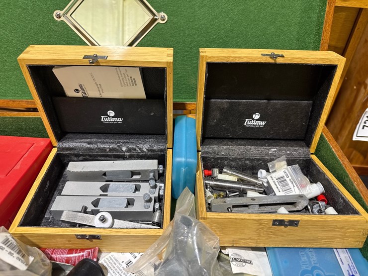 #719-•-wooden-tool-box-image-8