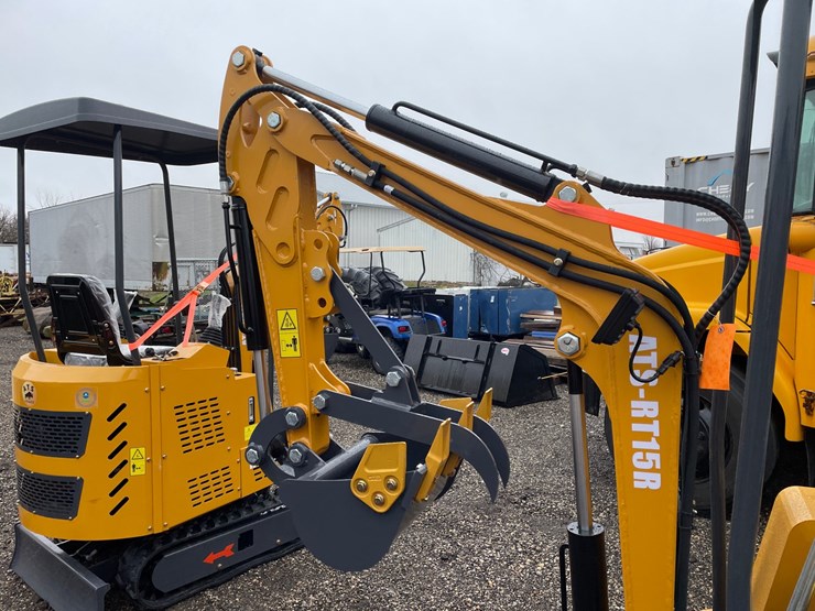 #3247-•-2026-ats-rt15r-mini-excavator-image-5