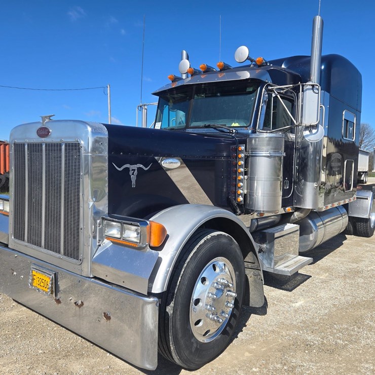 2005 PETERBILT 379