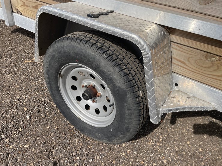 #2850-•-single-axle-aluminum-trailer-(no-title)-image-10