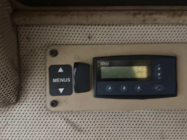 2010-tigercat-lx822c-image-54