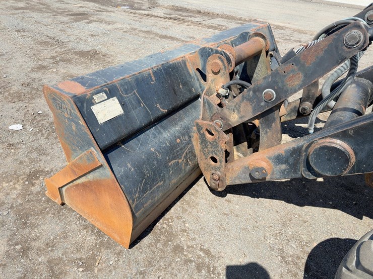 2001-caterpillar-420d-it-image-10