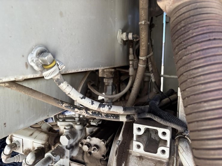 2005-rosco-rb48-image-36