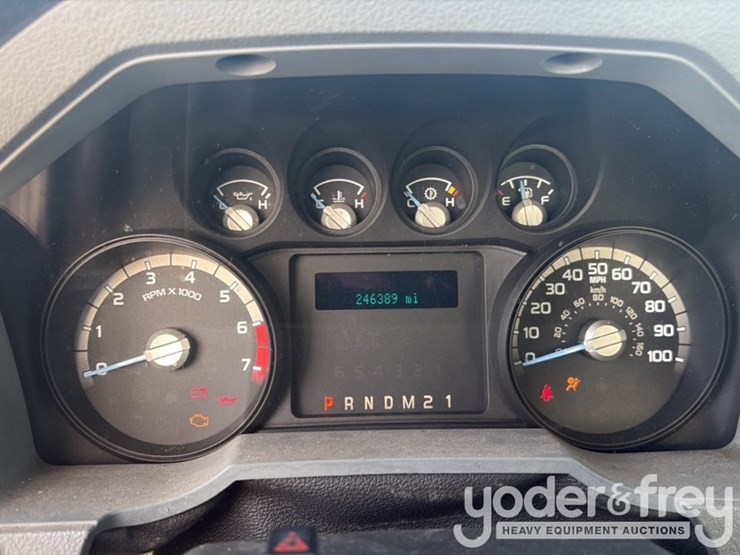 2011-ford-f350-image-39