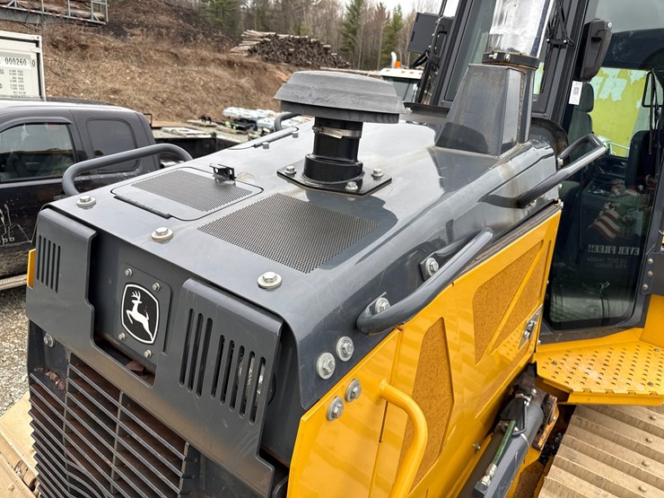 deere-700k-lgp-image-25