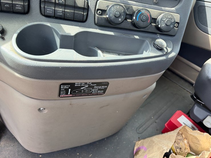 #45283-•-2016-freightliner-cascadia-daycab-truck-tractor-vin:-3akjgedv9gsgy4090-image-61