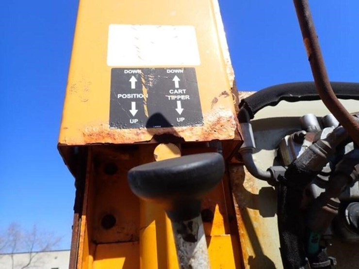 2017-western-star-4700sb-image-68