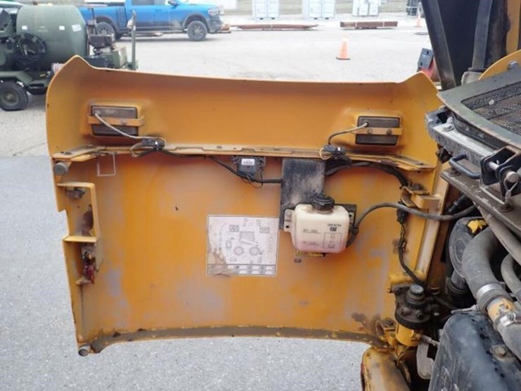 2010-caterpillar-232b-image-57