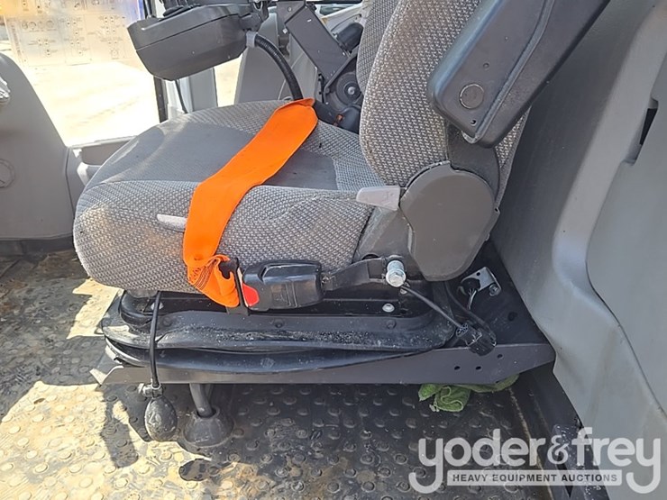 2021-volvo-l90h-image-112