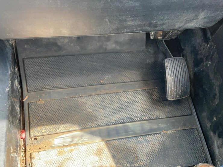 2021-jcb-215t-image-27