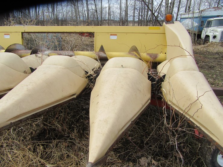 new-holland-996-image-4