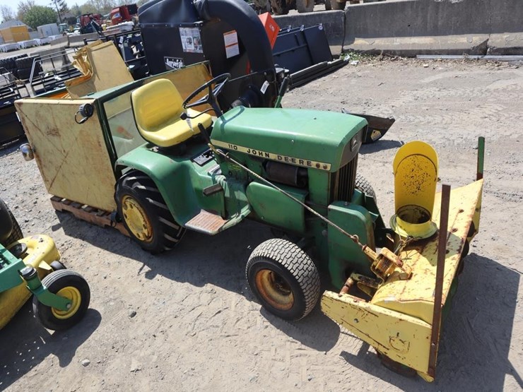john-deere-110-image-1