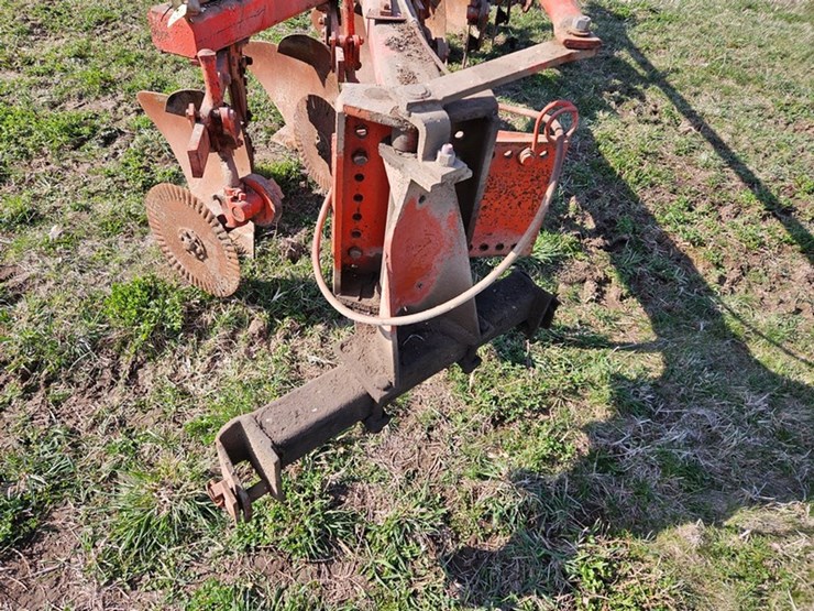 #537-•-5-bottom-plow-image-9