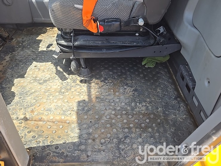 2021-volvo-l90h-image-111